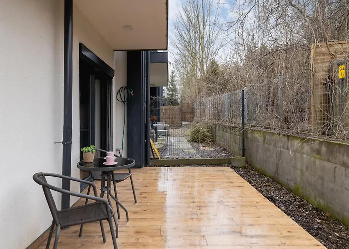 Apartment In Krakow With Parking And Balcony By Noclegi Renters