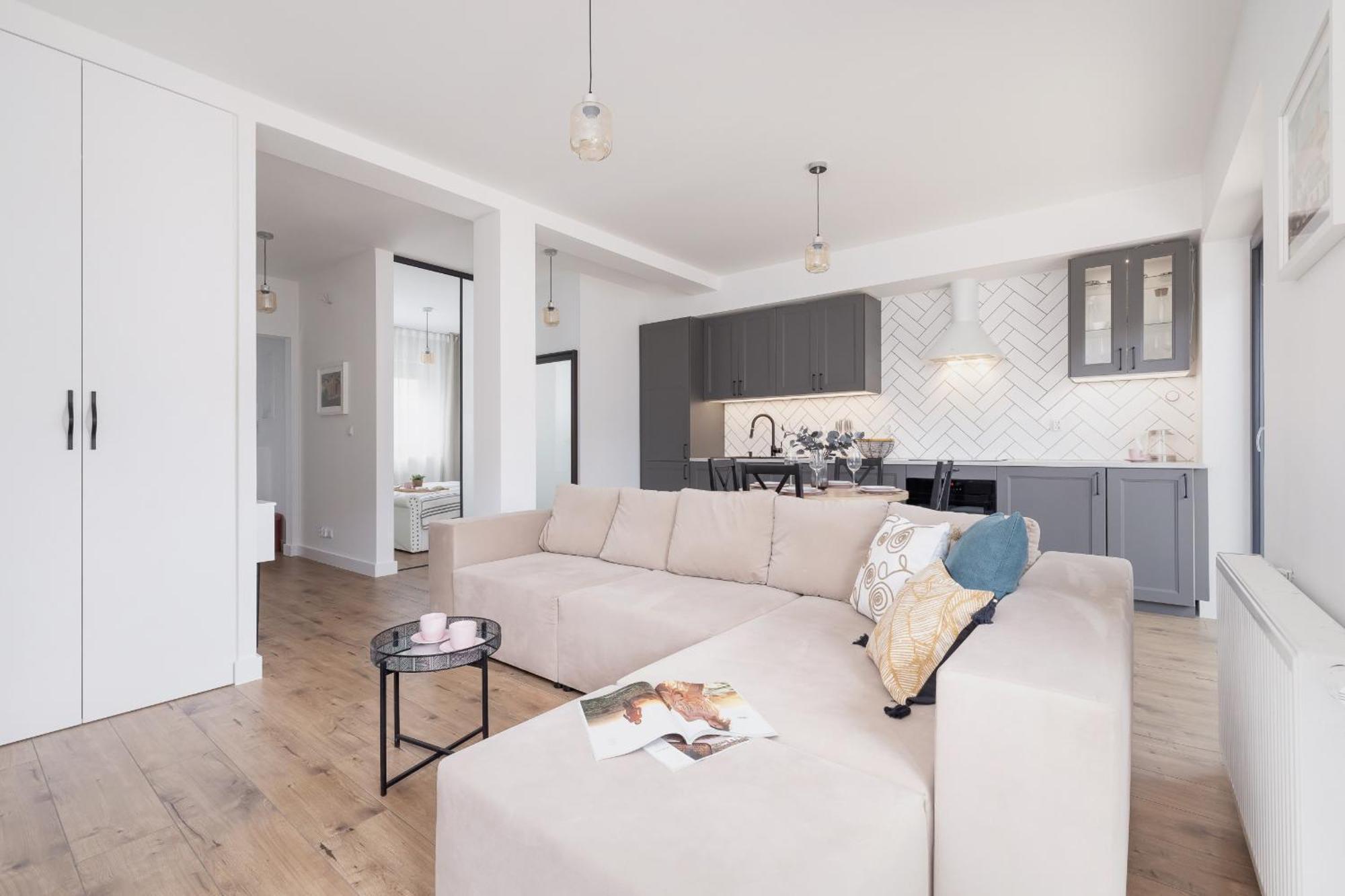 Apartment In Krakow With Parking And Balcony By Renters *